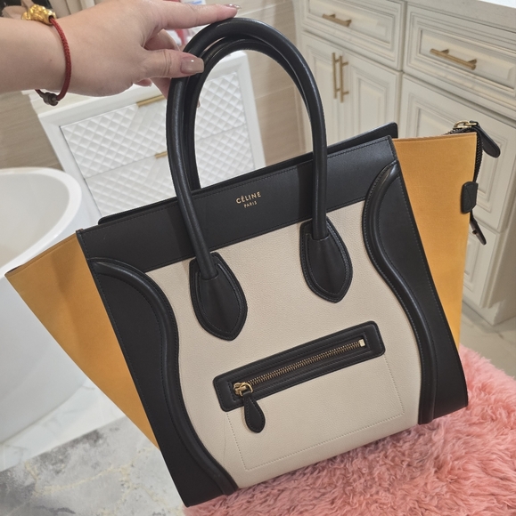 Celine Black and Cream Women's Bag - Picture 1 of 17